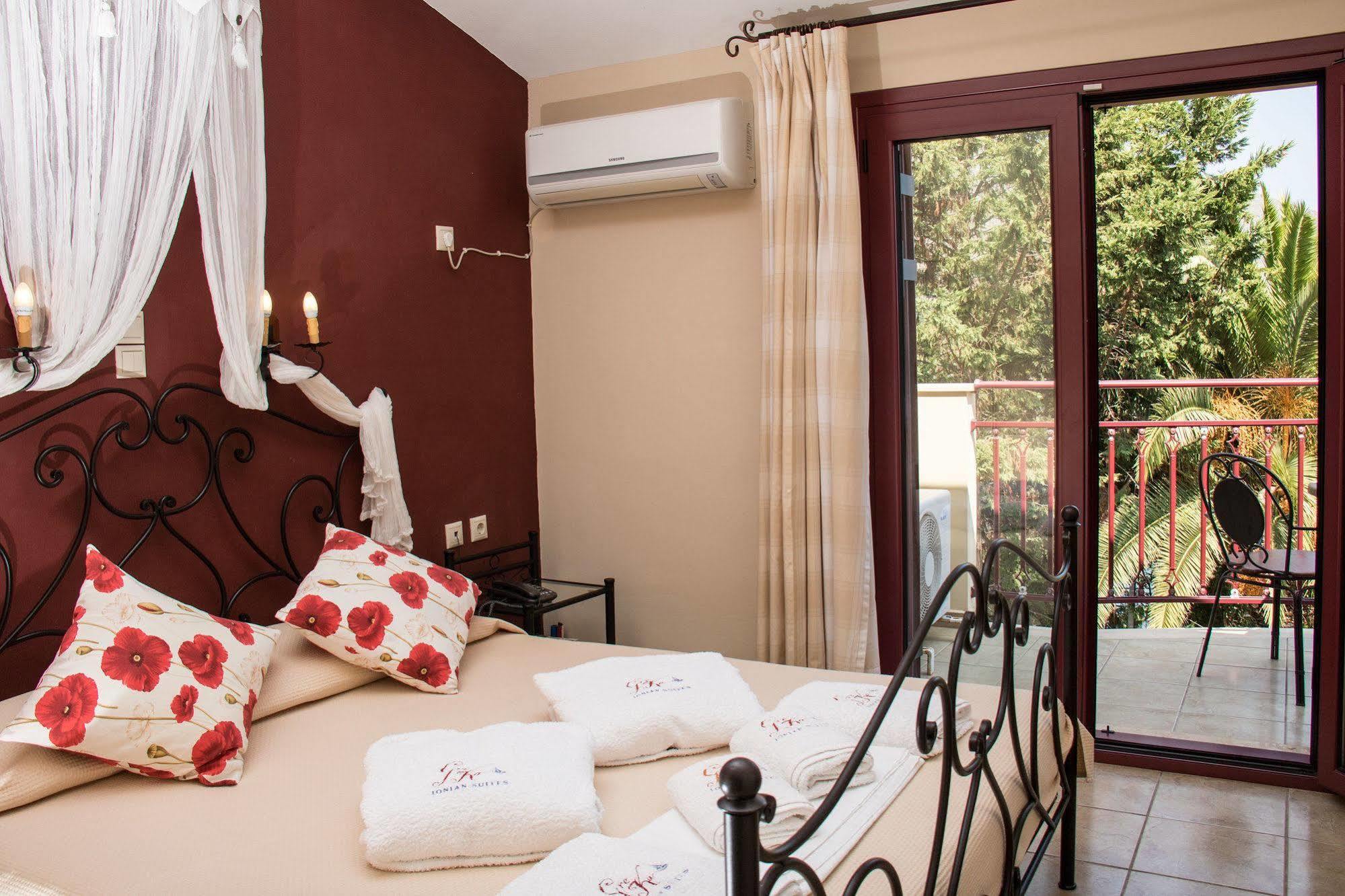 Greka Ionian Suites Agia Efimia Exterior foto